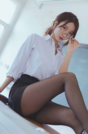午夜黑丝吞精潮喷_BD国语超清在线观看