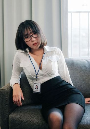 少妇饱满三角区凹缝_BD韩语视频大全